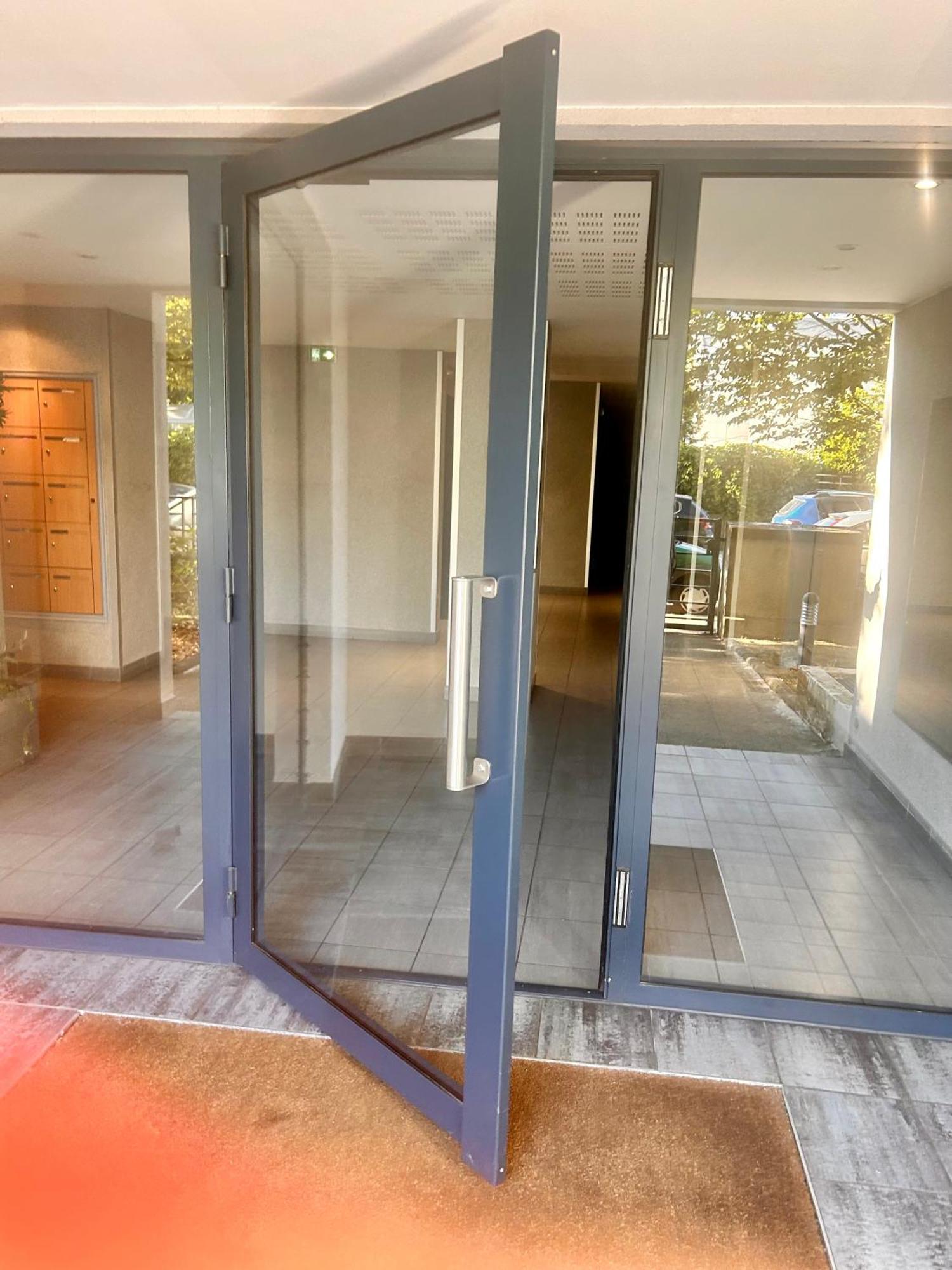 Chambre Prive Classe Villeurbanne Exterior photo